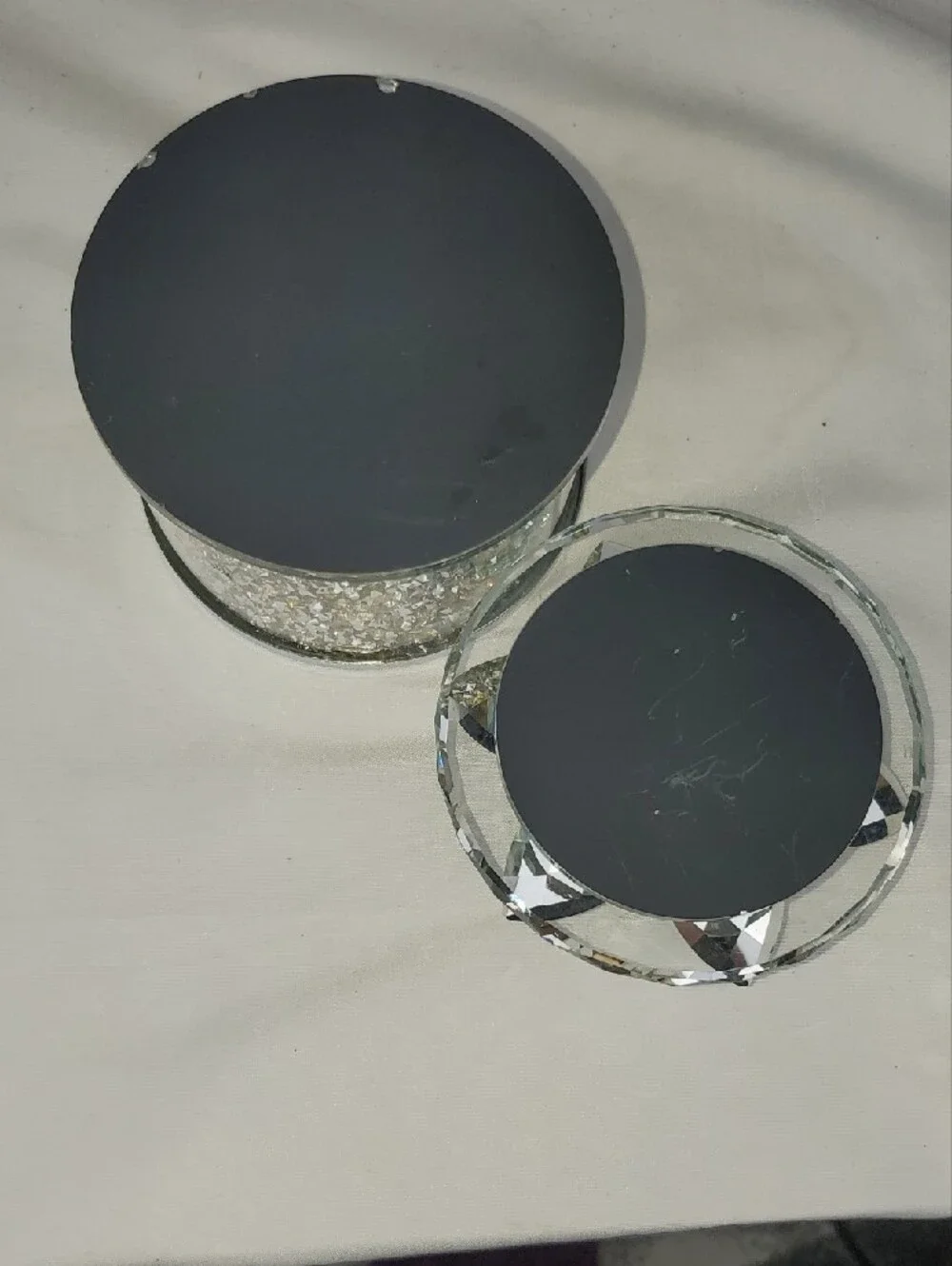 The Unbranded Brand elegant crystal